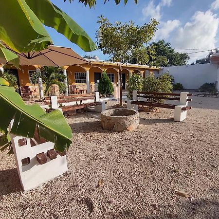 Hotel Villa Gabriela - Restaurant, Bikes ,Lands Tours Celestun Dış mekan fotoğraf