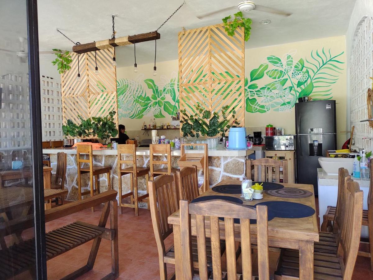 Hotel Villa Gabriela - Restaurant, Bikes ,Lands Tours Celestun Dış mekan fotoğraf
